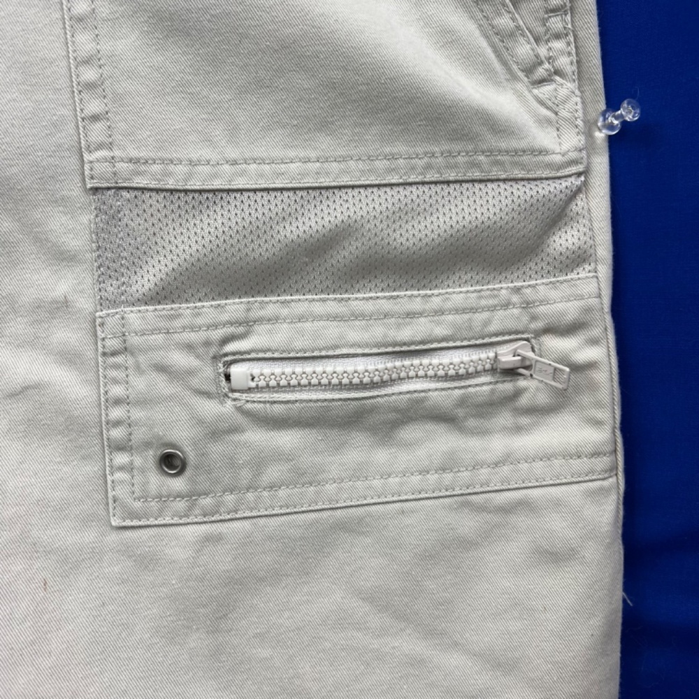 ↪️(Relisted!)VINTAGE Y2K |•B.U.M. EQUIPMENT•| Tan Khaki Overall Shorts - Picture 6 of 15
